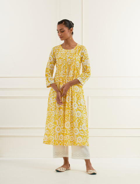 Mulmul Cotton Yellow Floral Block Print Front Pleated Kurta With Pittan Embroidery