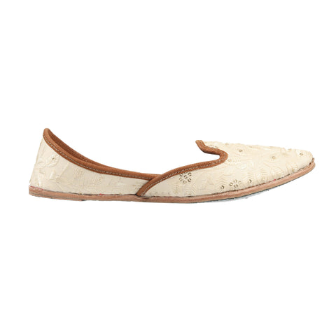 SNOW FOREST MOCCASSIN - OFFWHITE LEAVES JAAL EMBROIDERY MOCCASSIN JUTTI