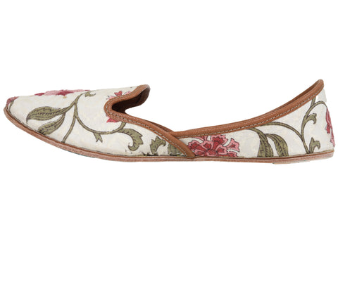 Desert Rose- Offwhite  Block Print With French Knot Embroidery Pink Flower  Moccassin Cut Jutti