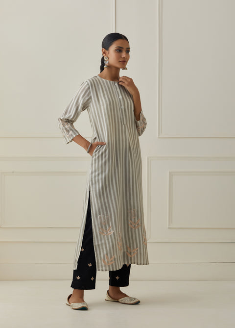 KFSKT19-GREY STRIPES KURTA