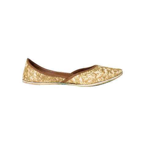 gold work jutti for wedding 