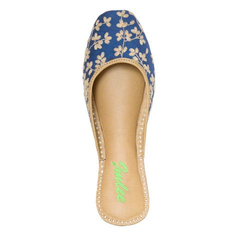 slip on mojari for girls