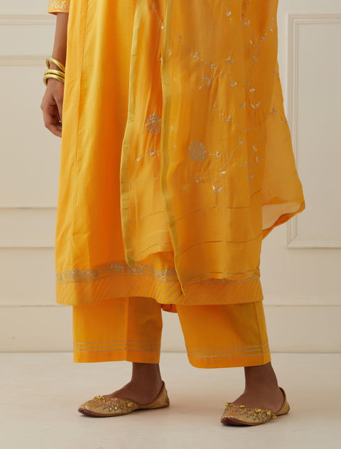 DARK HALDI YELLOW CHANDERI DUPATTA WITH PITTAN FULL JAAL