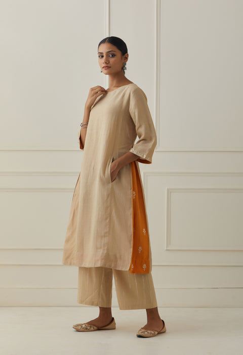 BEIGE SIDE PANEL LINEN KURTA